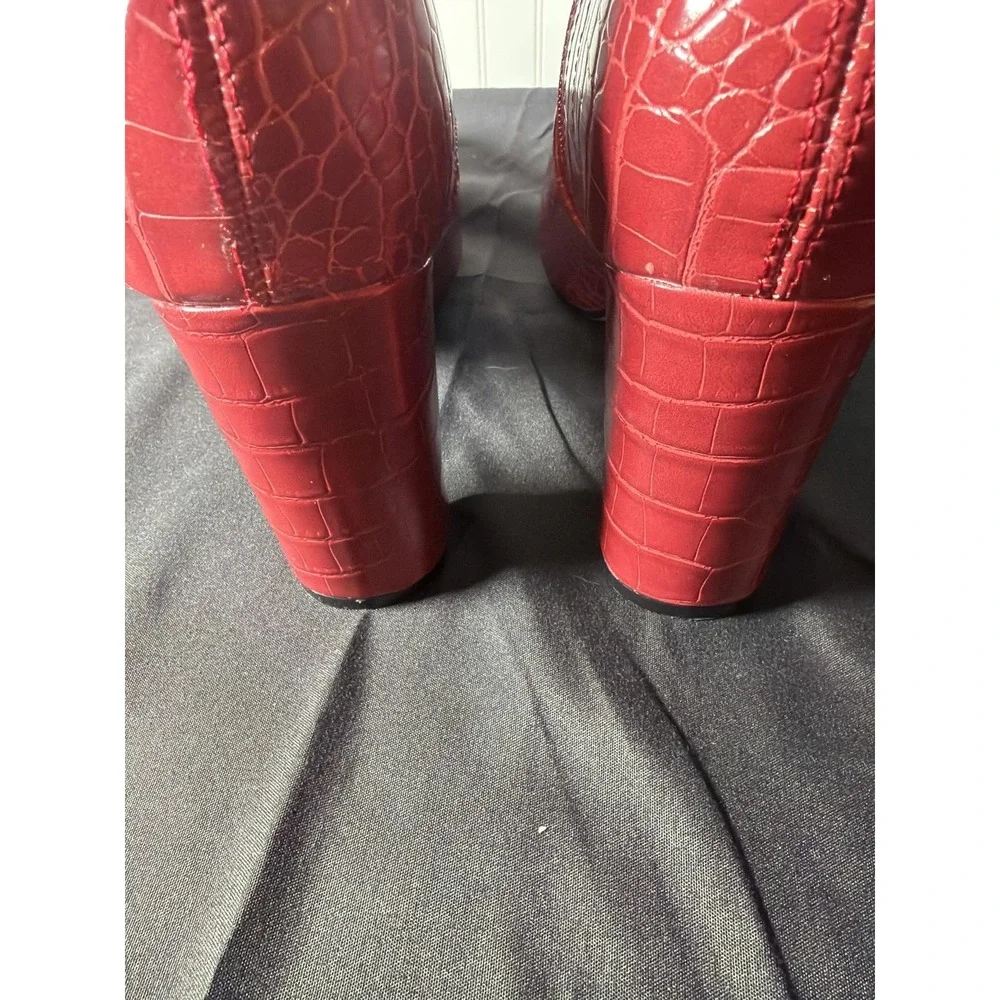 Catherine Malandrino Bolonie Red Croc Embossed Pointed Toe Block Heel Boots 8.5 - Picture 7 of 8
